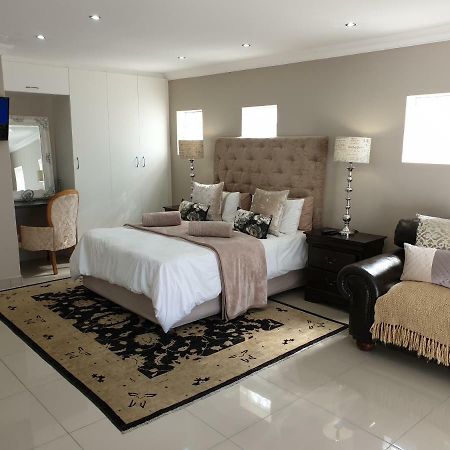 Pongola Road Self Catering Accommodation Uitenhage Bagian luar foto