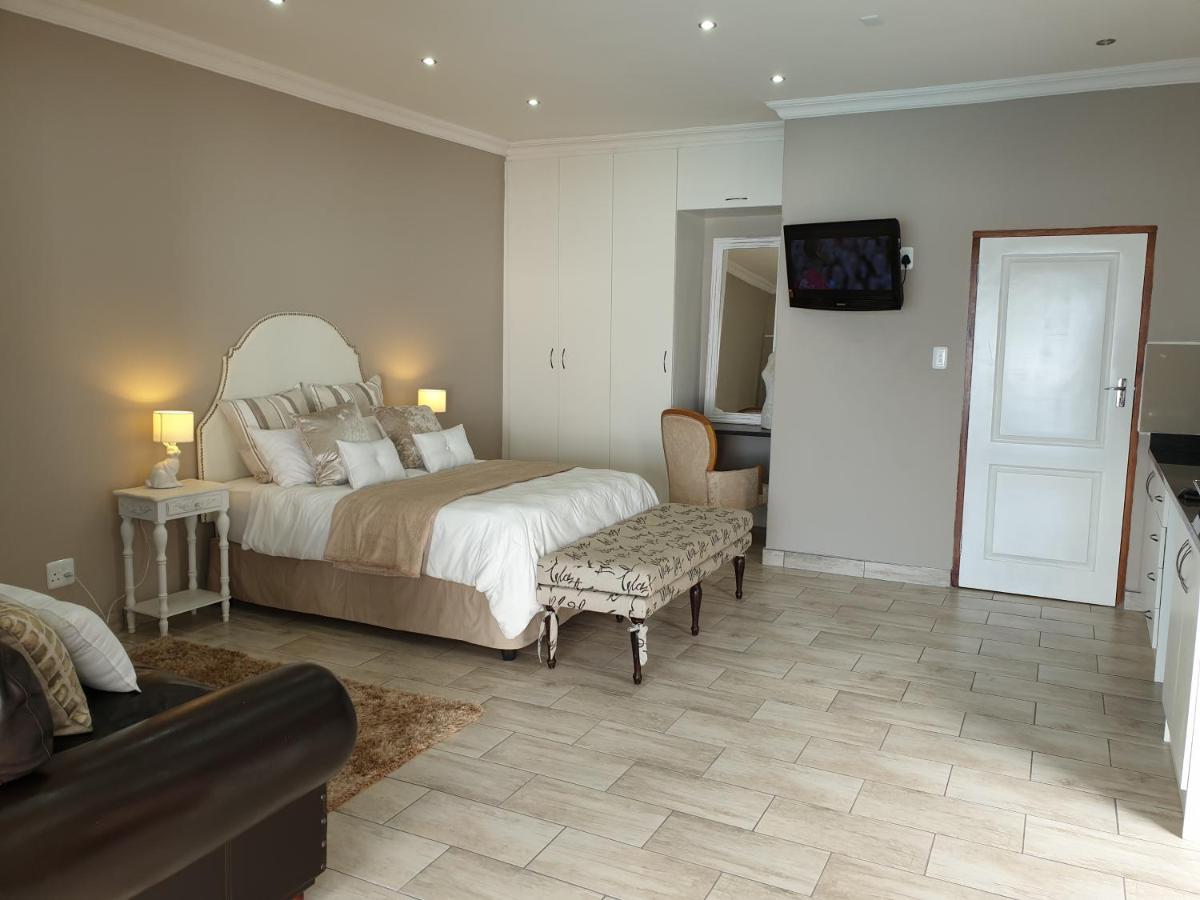 Pongola Road Self Catering Accommodation Uitenhage Bagian luar foto