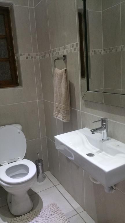 Pongola Road Self Catering Accommodation Uitenhage Bagian luar foto