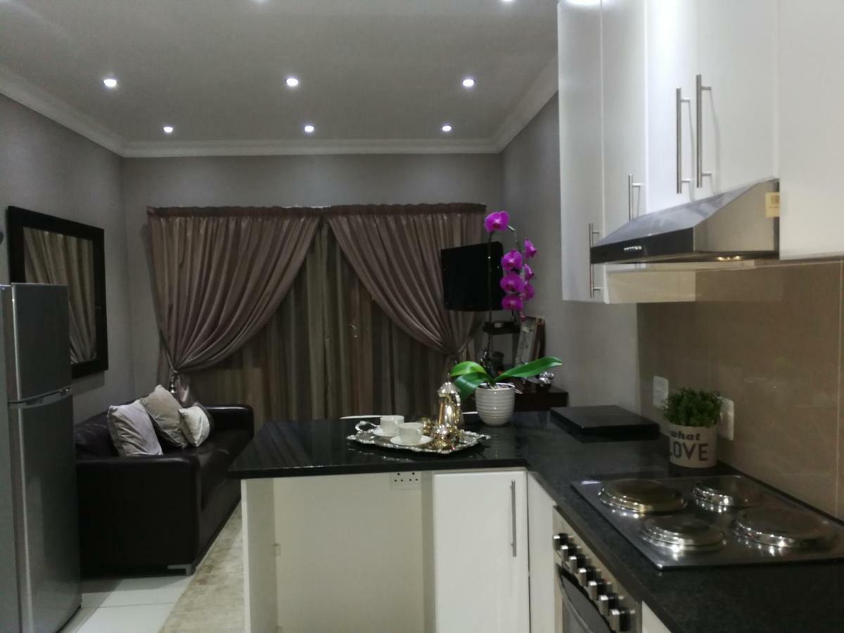 Pongola Road Self Catering Accommodation Uitenhage Bagian luar foto
