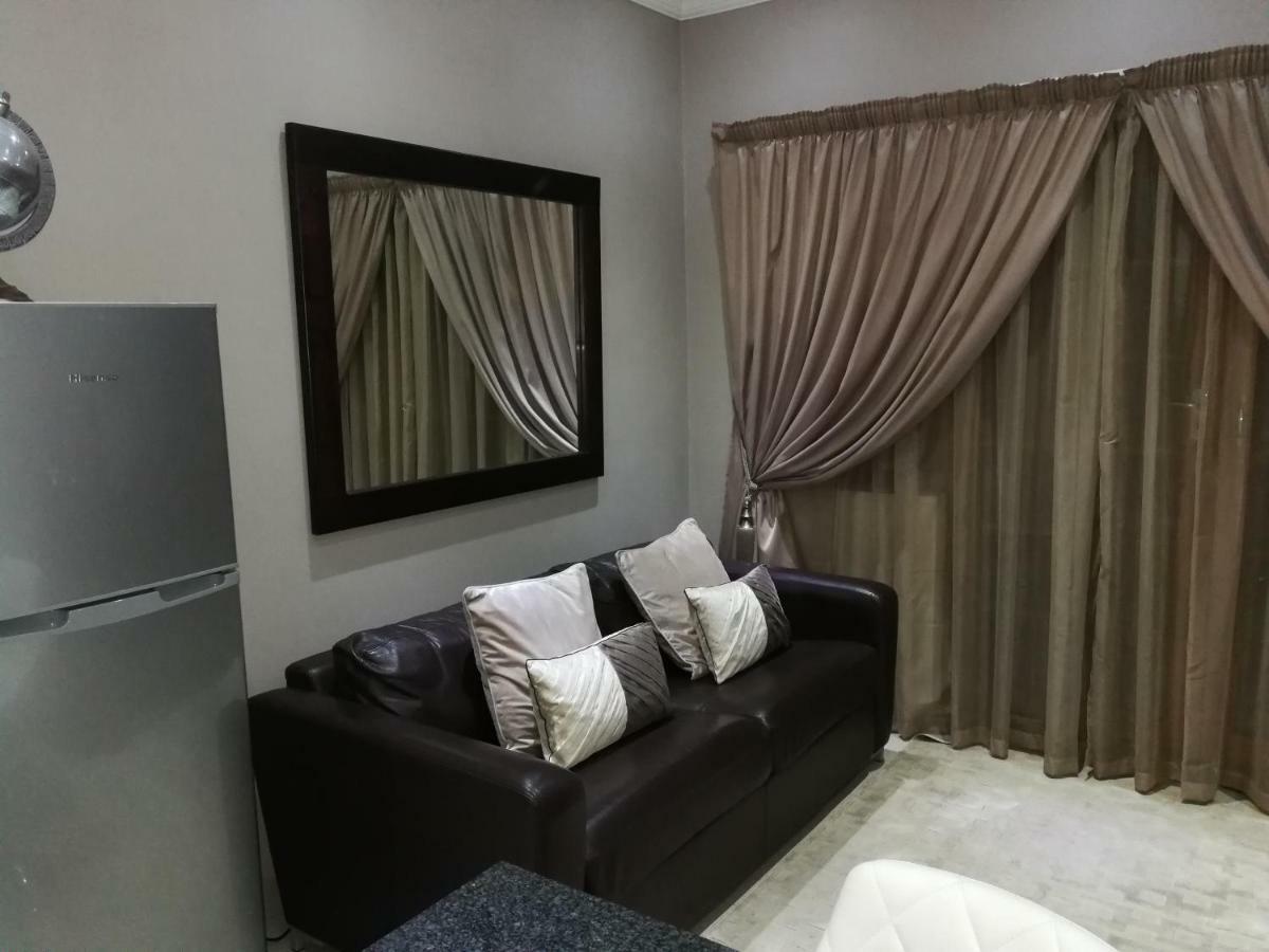 Pongola Road Self Catering Accommodation Uitenhage Bagian luar foto