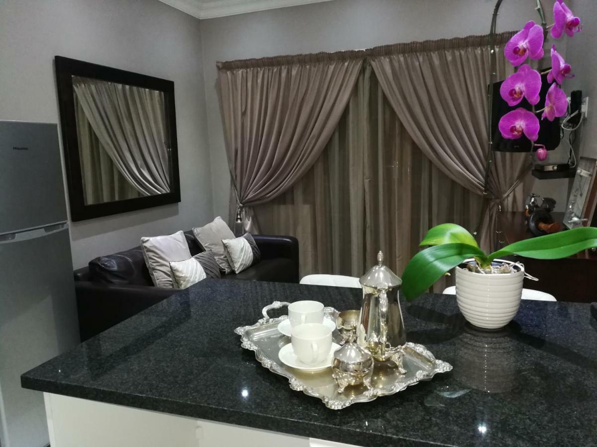 Pongola Road Self Catering Accommodation Uitenhage Bagian luar foto
