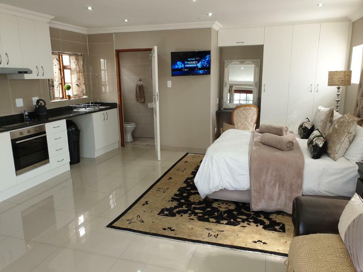 Pongola Road Self Catering Accommodation Uitenhage Bagian luar foto