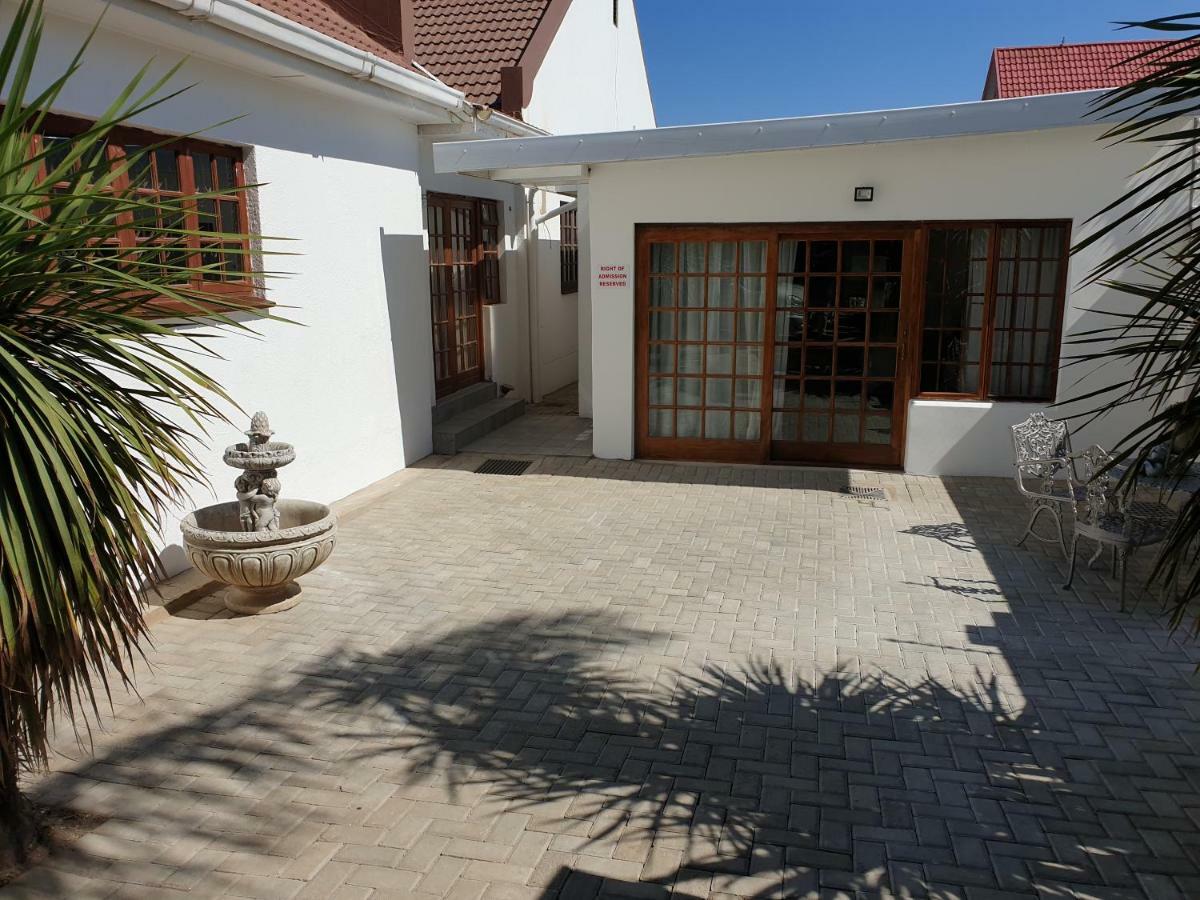 Pongola Road Self Catering Accommodation Uitenhage Bagian luar foto