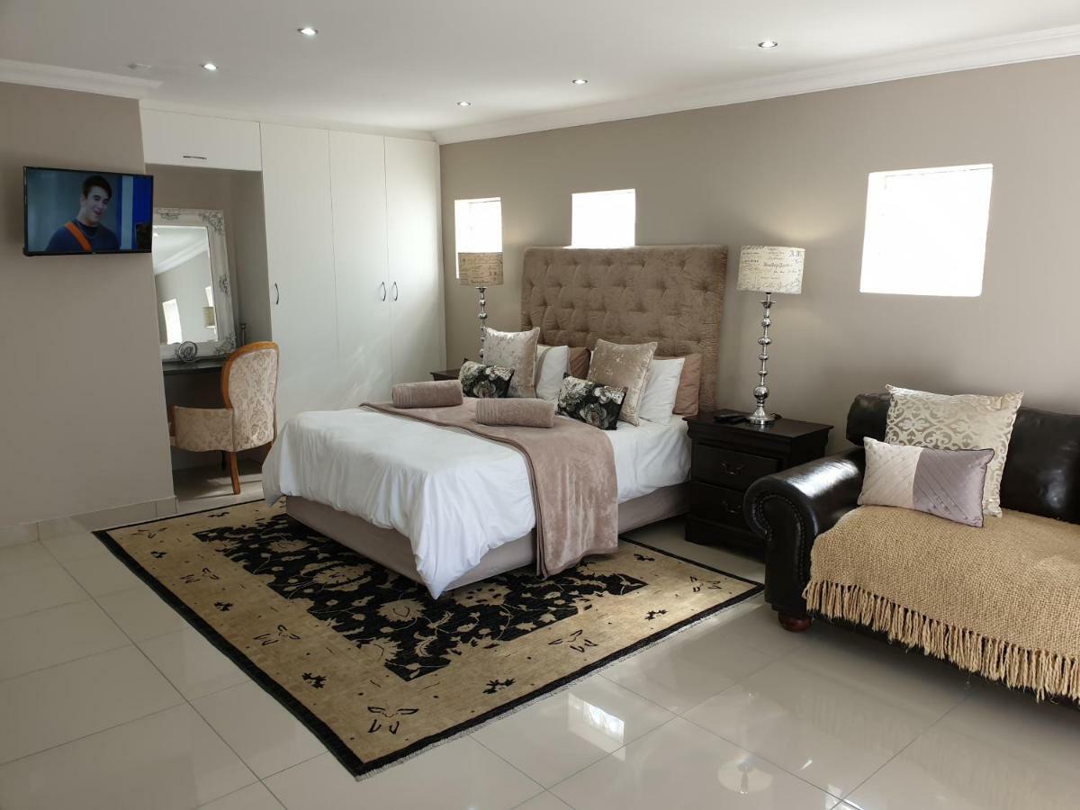 Pongola Road Self Catering Accommodation Uitenhage Bagian luar foto