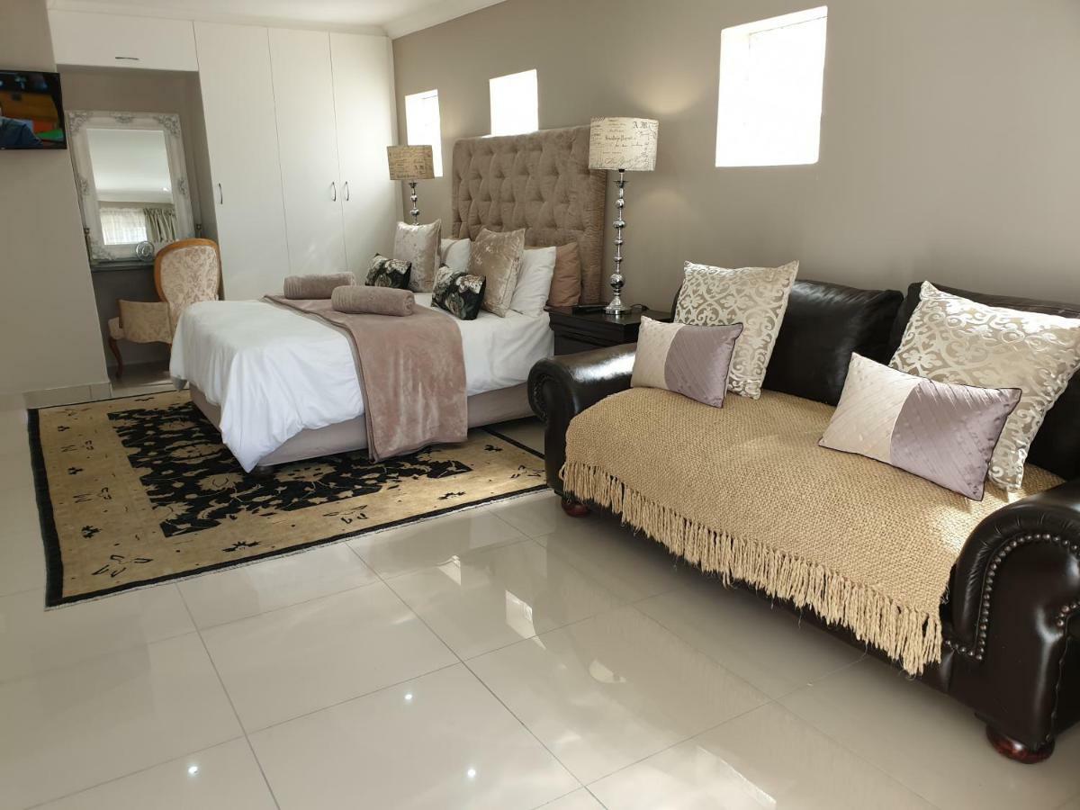 Pongola Road Self Catering Accommodation Uitenhage Bagian luar foto